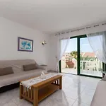 Mare 98 - Two Bed Lejlighed *