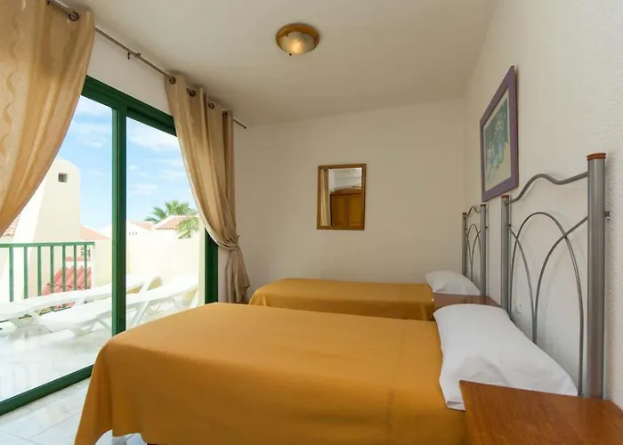 Mare 98 - Two Bed 아데제